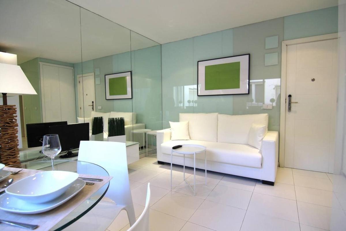 Ap Gran Via IV -Quinto Piso Sin Ascensor- Apartment Madrid Exterior photo